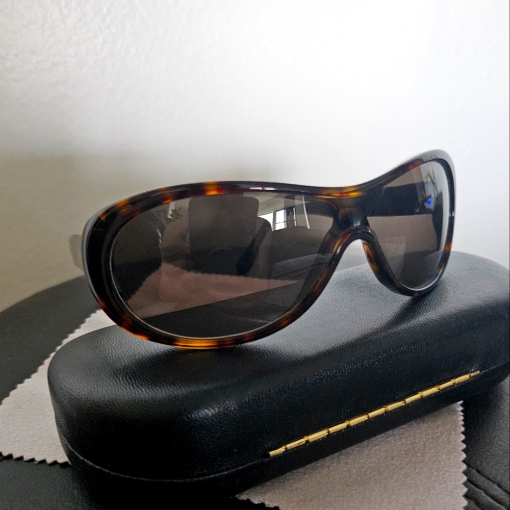 Giorgio Armani Vintage Authentic sunglasses